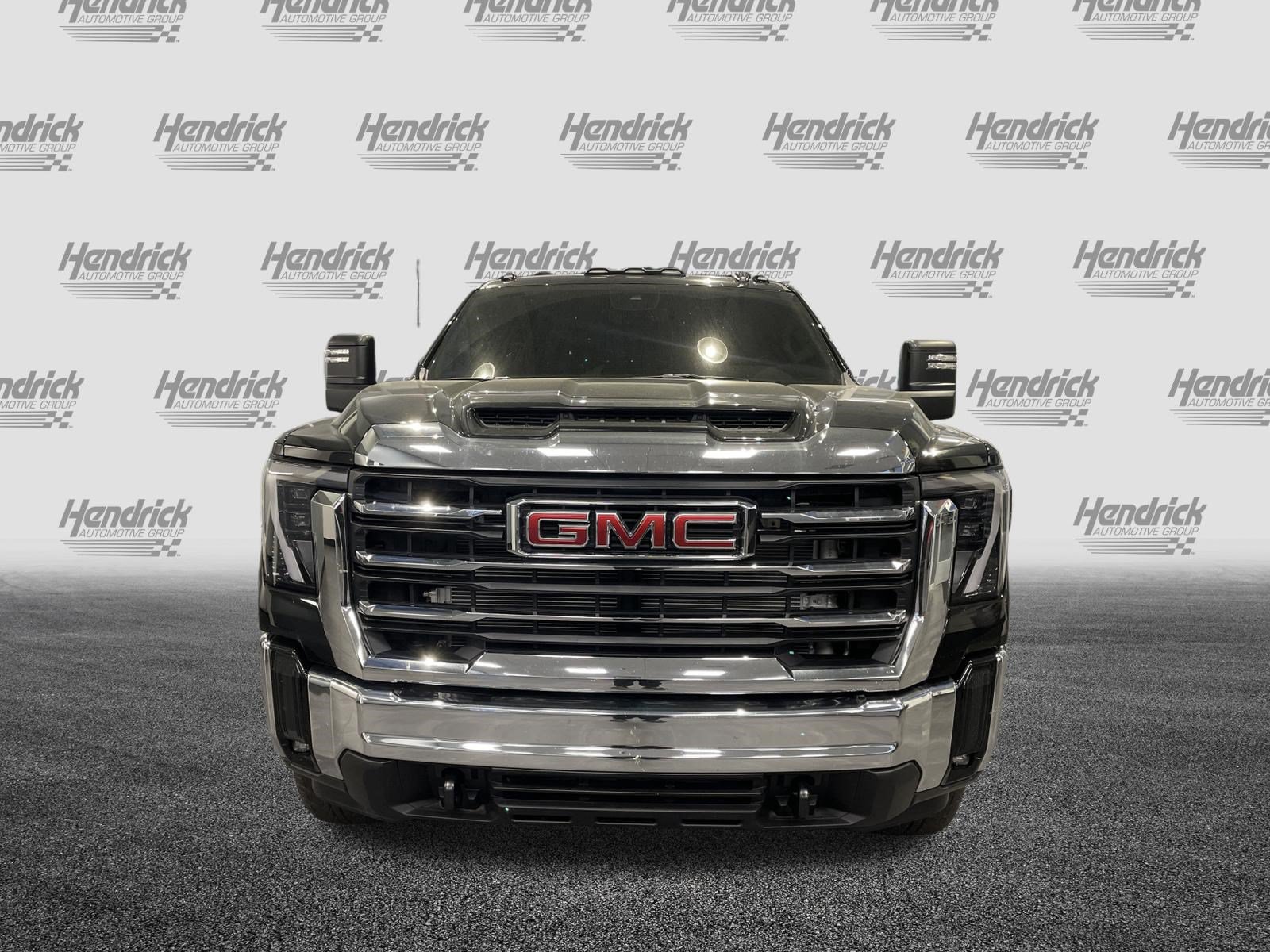 Used 2026 GMC Sierra 3500 SLE AWD/4WD image 3