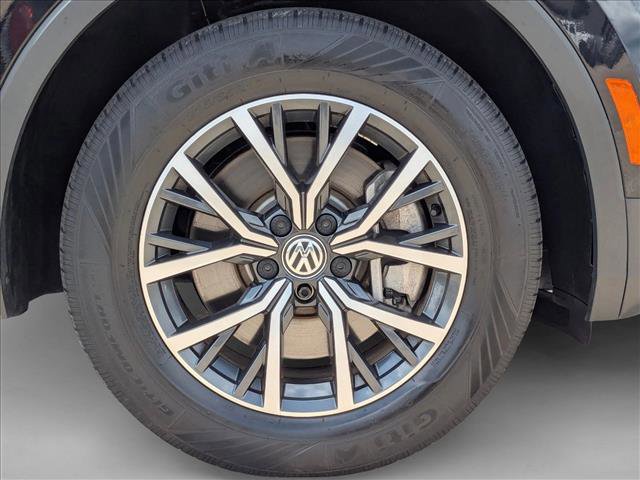 Used 2021 Volkswagen Tiguan S image 21