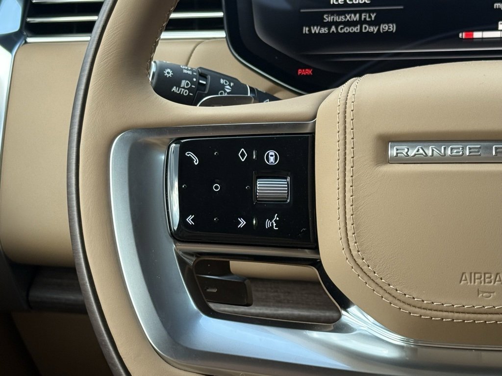 New 2025 Land Rover Range Rover Long Wheelbase SE image 19