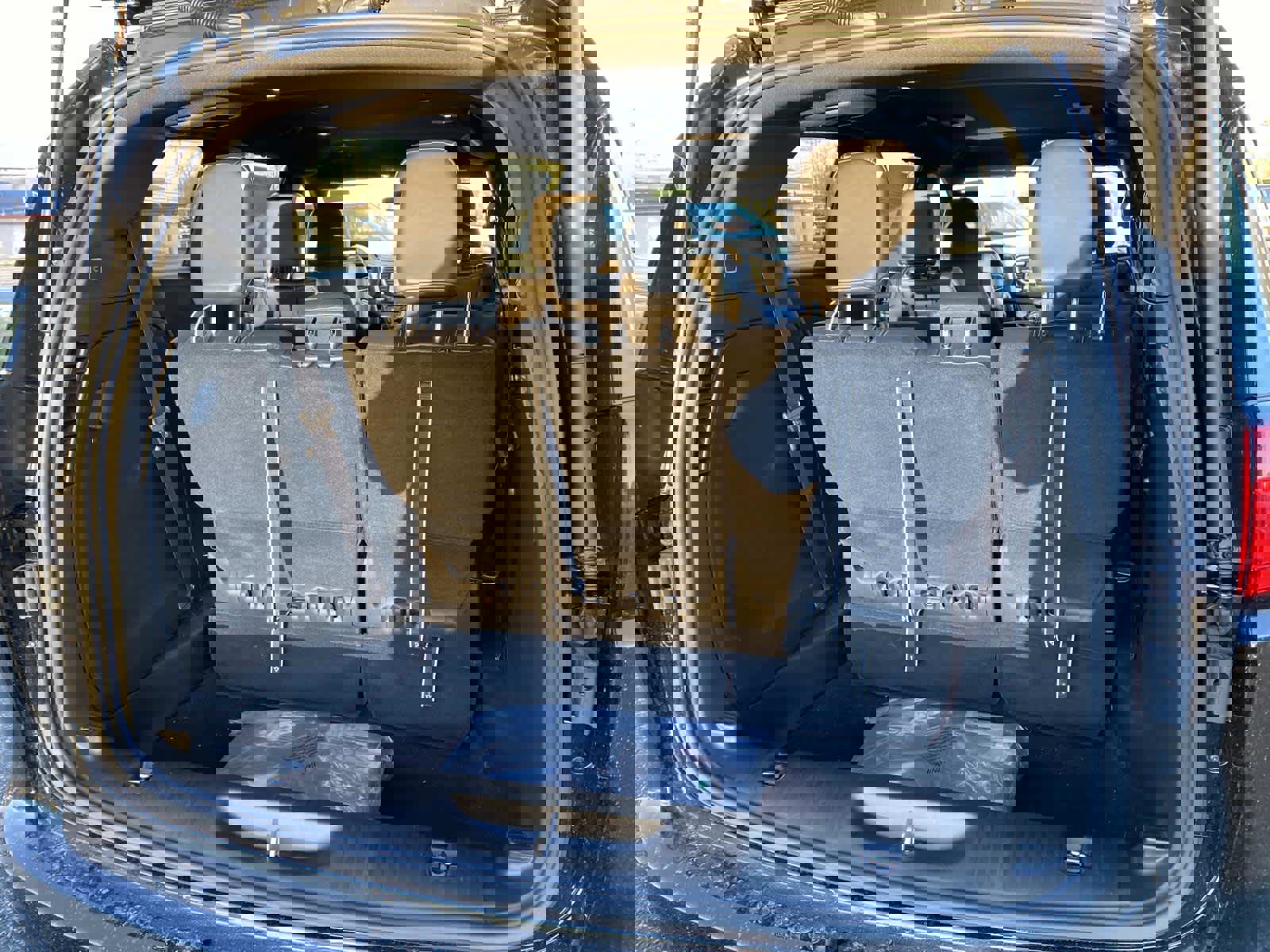 New 2026 Chrysler Voyager LX FWD image 5