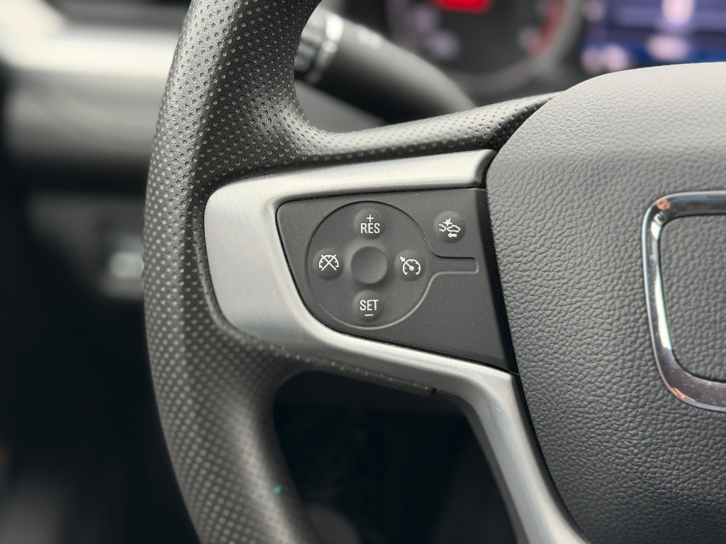 Used 2023 GMC Acadia SLE w/ Driver Convenience Package image 9