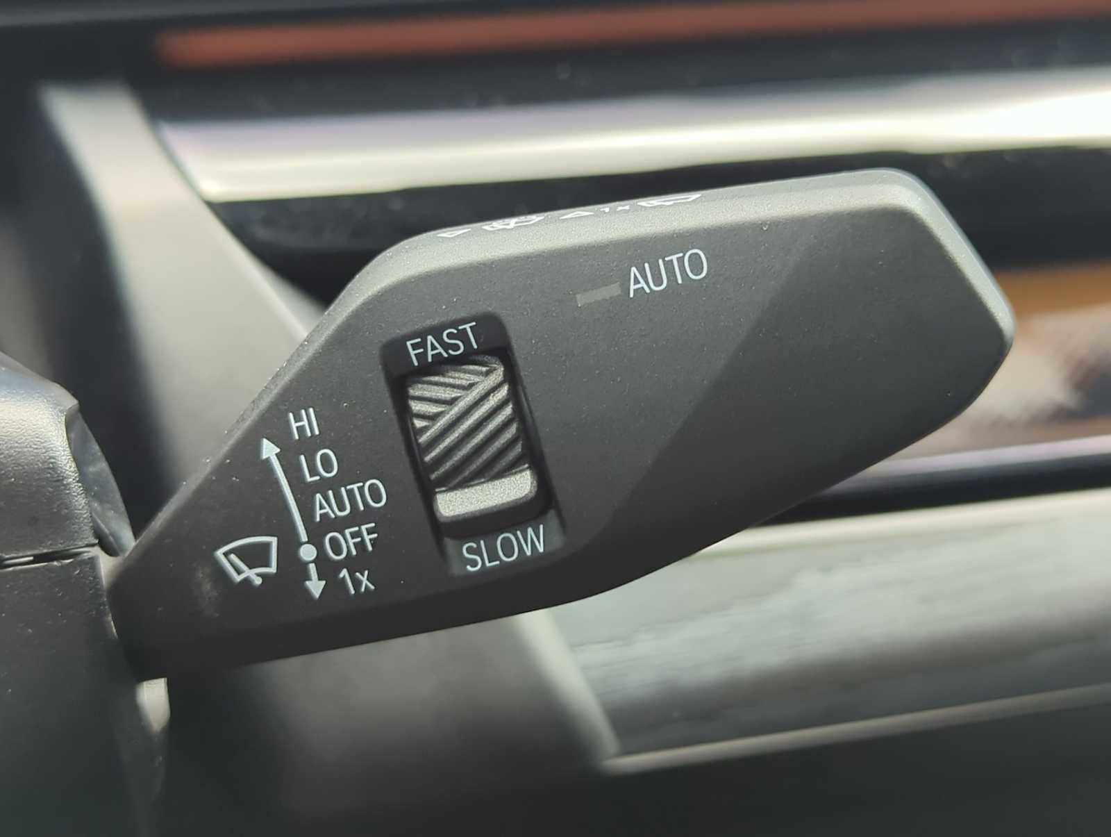 Used 2024 BMW i5 eDrive40i w/ Premium Package image 26