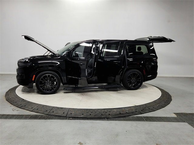 Used 2024 Jeep Grand Wagoneer Series II w/ Quick Order Packagew 28T image 12