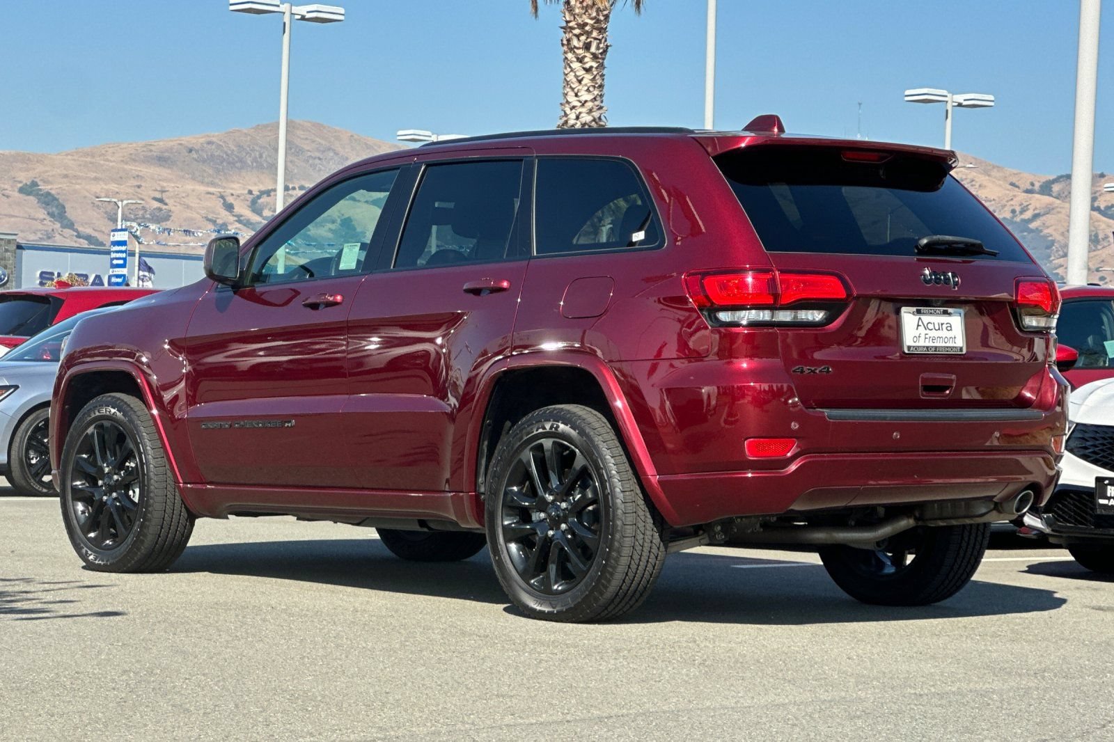 Used 2022 Jeep Grand Cherokee Laredo X AWD/4WD image 6