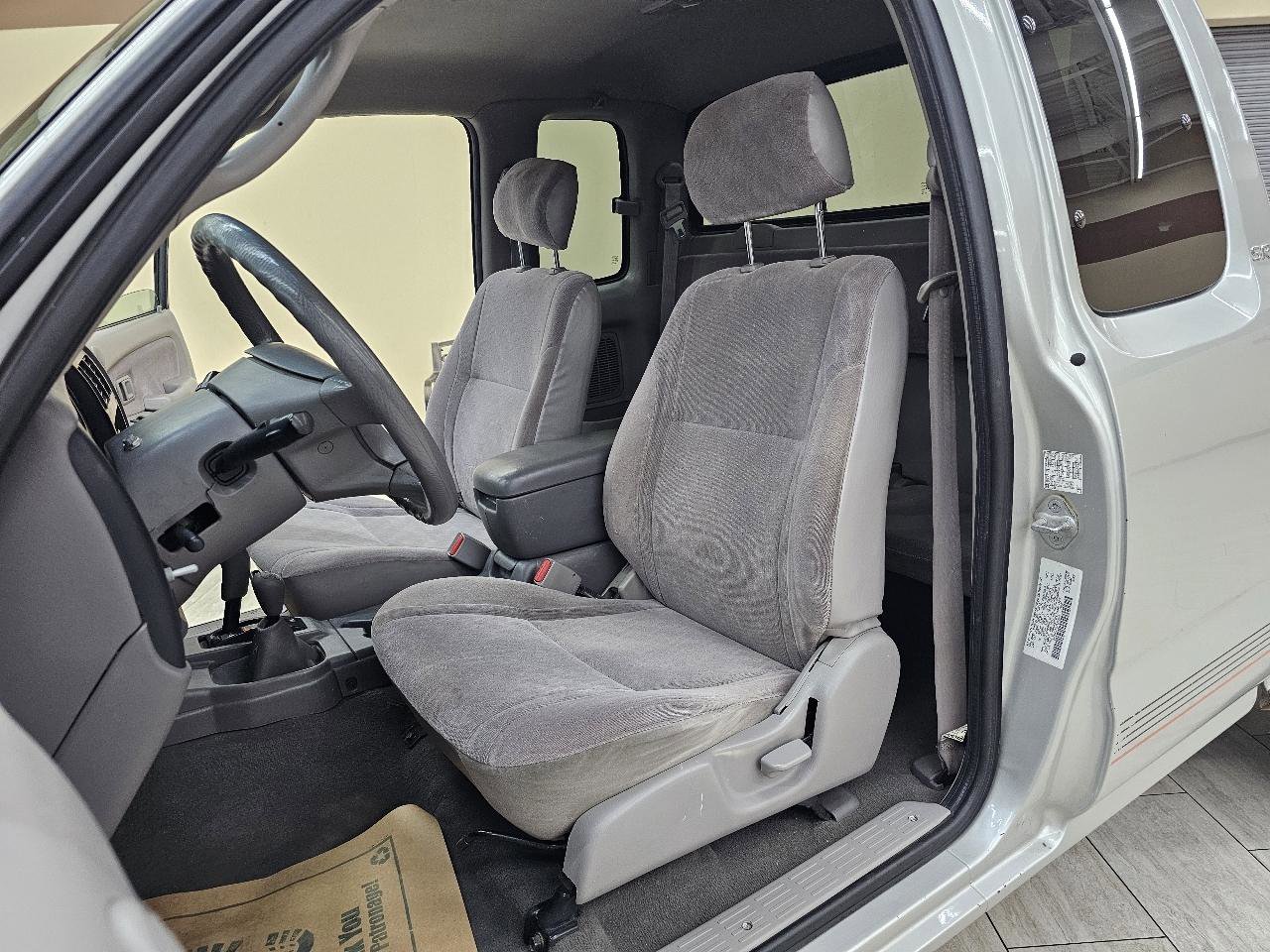 Used 2004 Toyota Tacoma 4x4 Xtracab V6 image 14