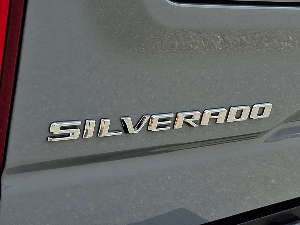 Used 2024 Chevrolet Silverado 1500 LT Trail Boss w/ LT Trail Boss Premium Package AWD/4WD image 31