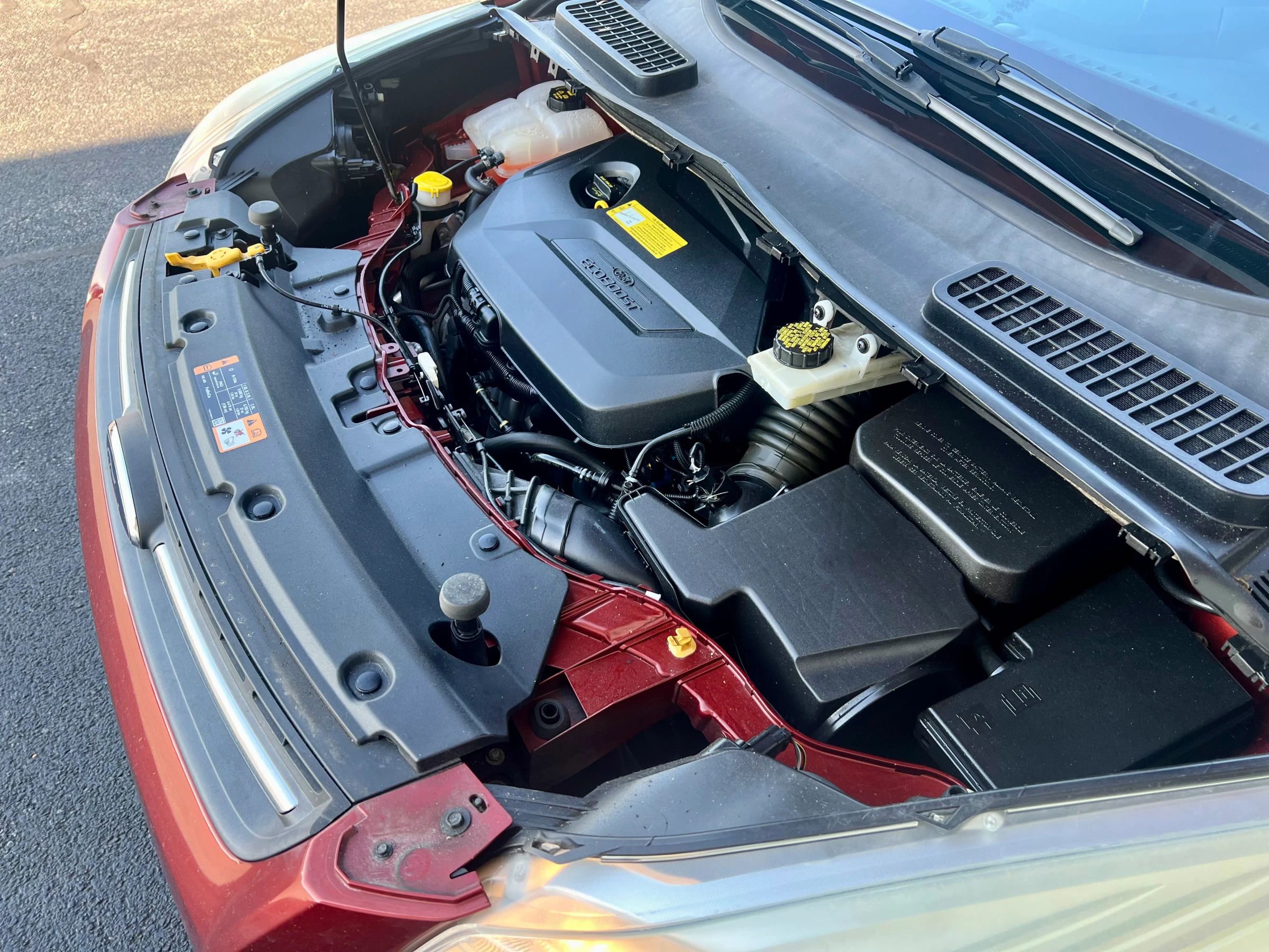 Used 2014 Ford Escape SE image 9