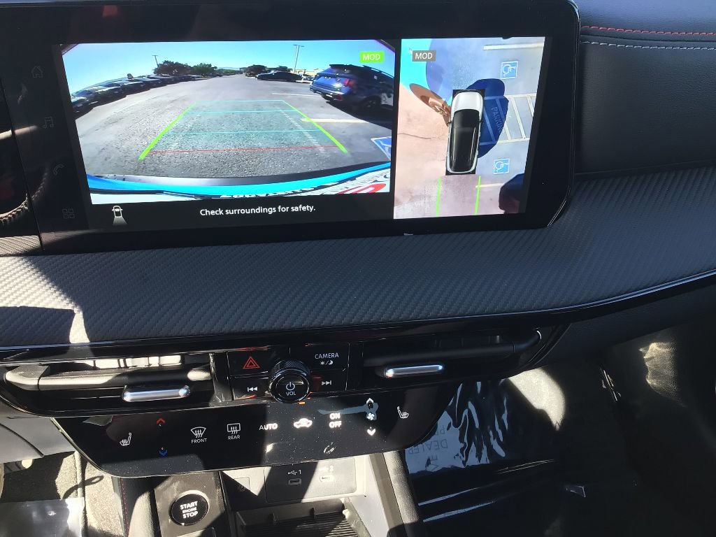 New 2026 Nissan Kicks SR w/ Cold Weather Package image 13