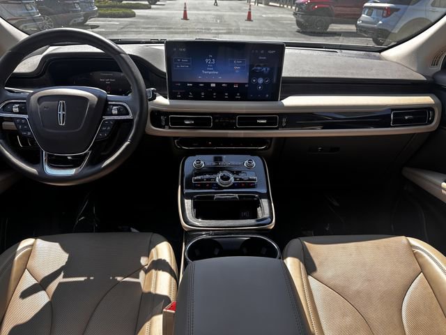 Used 2023 Lincoln Nautilus Reserve w/ Equipment Group 201A image 15