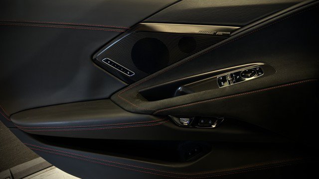 Used 2024 Chevrolet Corvette Stingray Premium Cpe w/ Z51 Performance Package RWD image 16