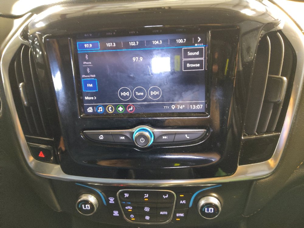 Used 2021 Chevrolet Traverse LS FWD image 25