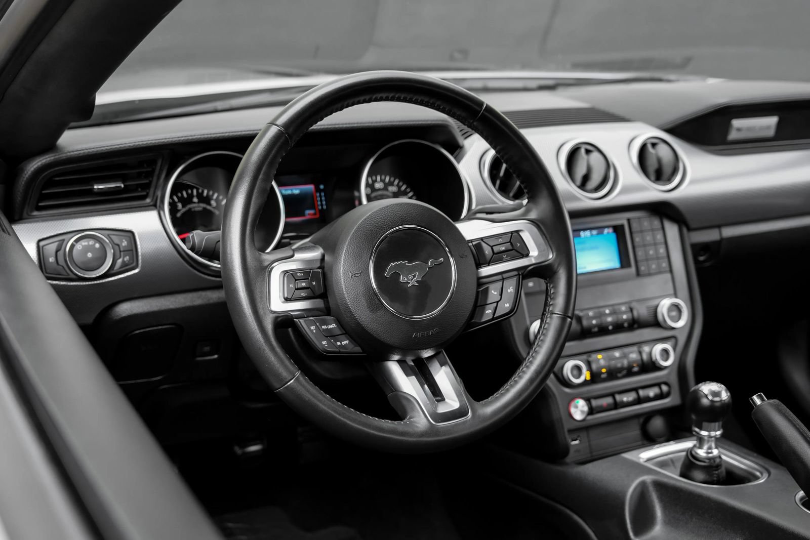 Used 2022 Ford Mustang GT RWD image 23
