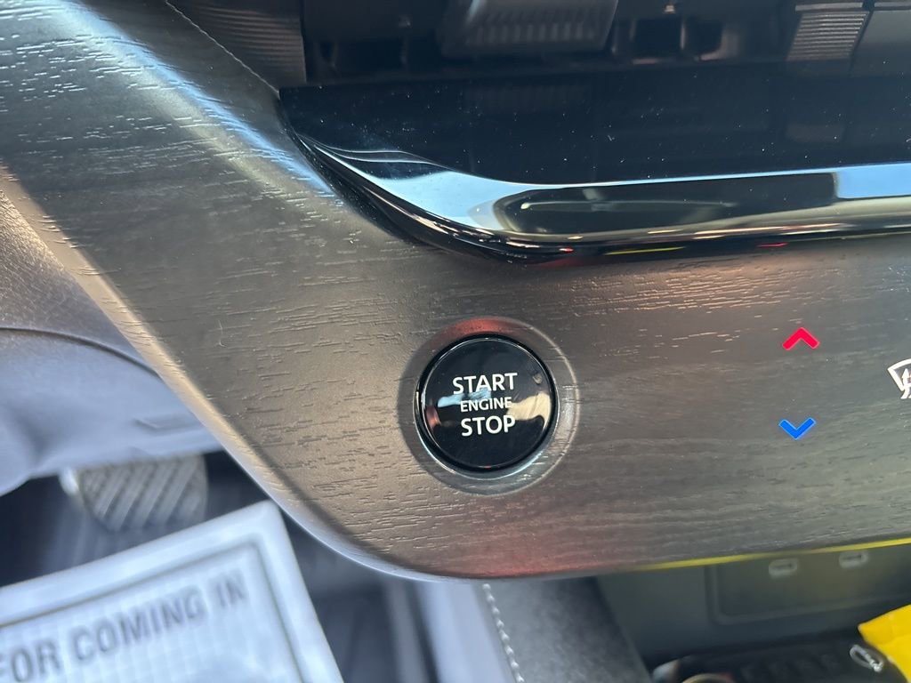 Used 2025 Nissan Murano SV image 21