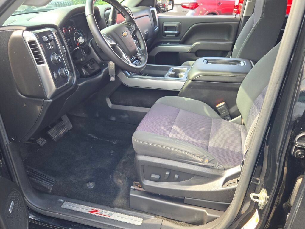 Certified 2017 Chevrolet Silverado 1500 LT w/ Midnight Edition AWD/4WD image 24