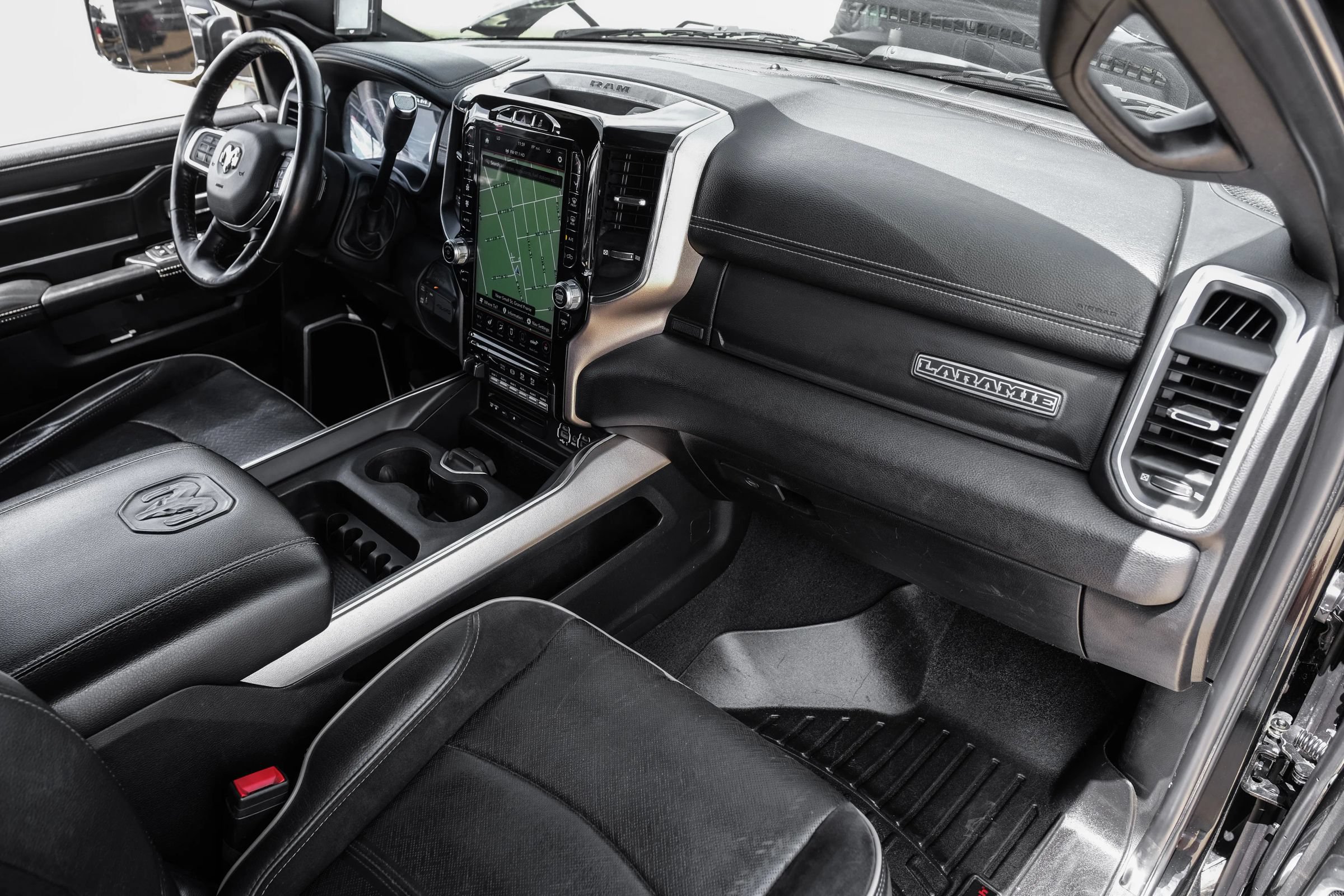 Used 2019 RAM 3500 Laramie AWD/4WD image 16