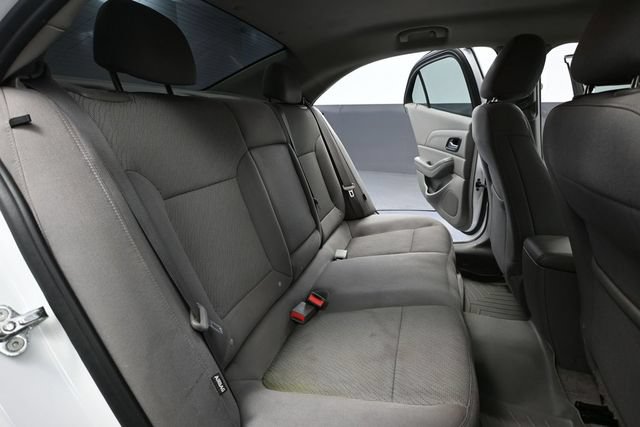 Used 2015 Chevrolet Malibu LS FWD image 33