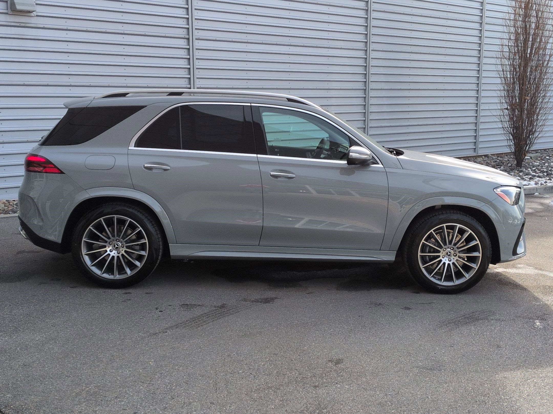 New 2026 Mercedes-Benz GLE 450 4MATIC image 2