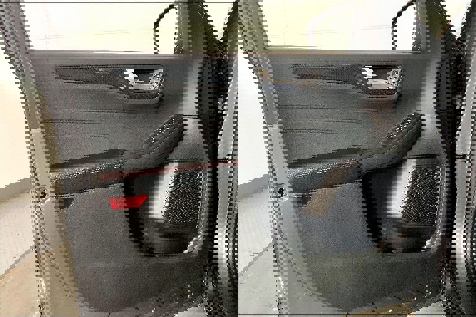 Used 2024 Ford Escape ST-Line image 24