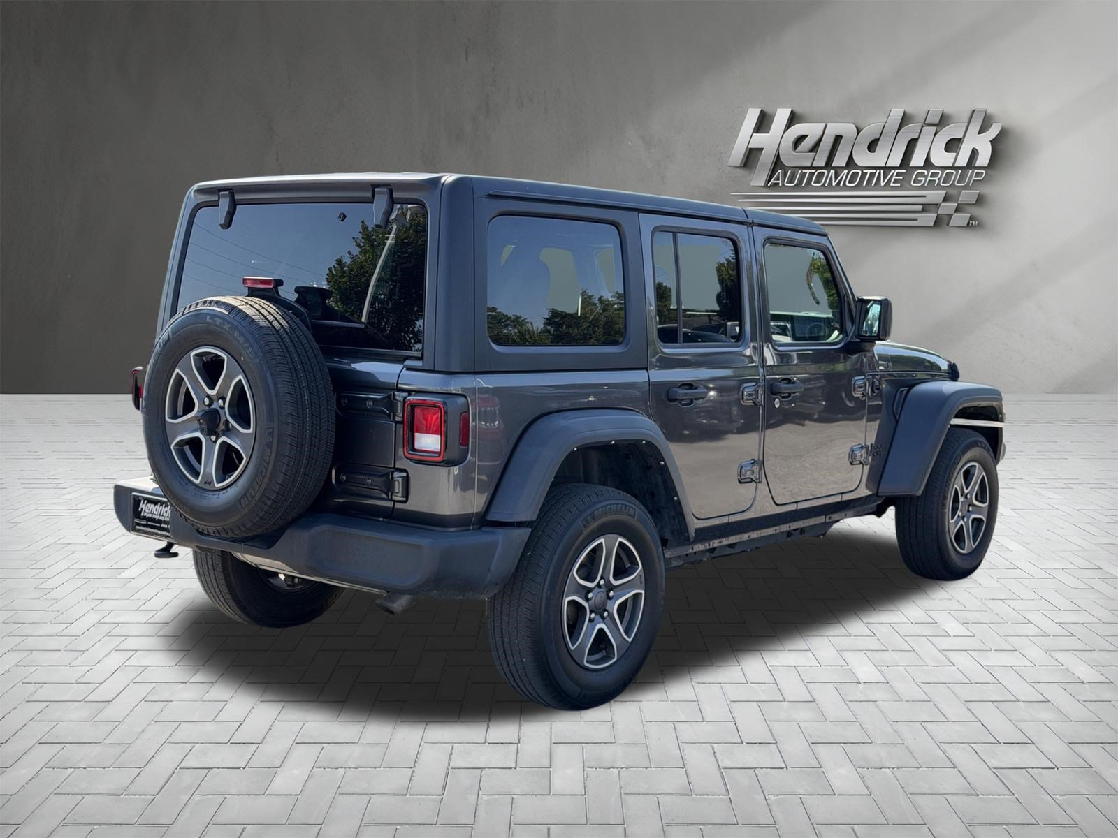 Used 2022 Jeep Wrangler Unlimited Sport AWD/4WD image 9