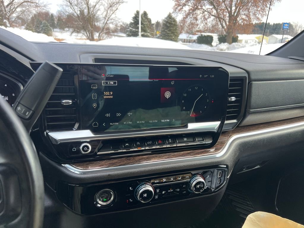 Used 2024 GMC Sierra 1500 SLE image 15