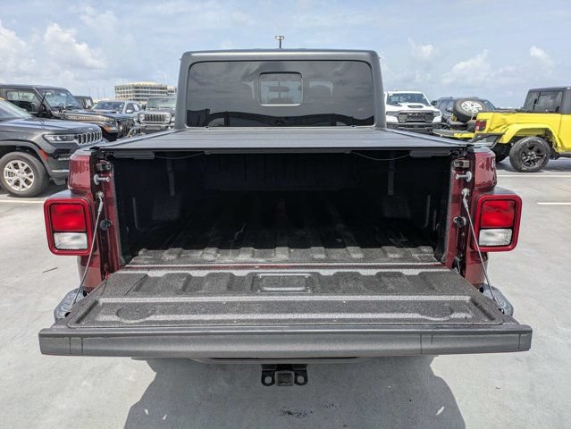 Used 2021 Jeep Gladiator Sport AWD/4WD image 12