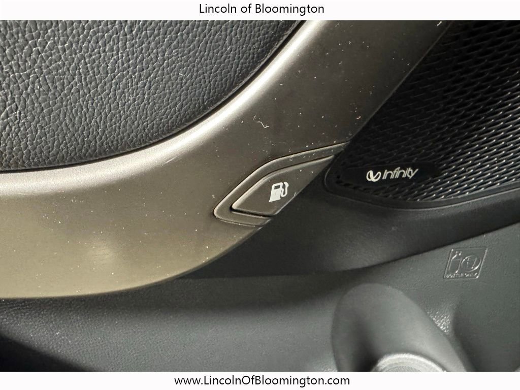 Used 2017 Hyundai Santa Fe Limited w/ Cargo Package AWD/4WD image 45