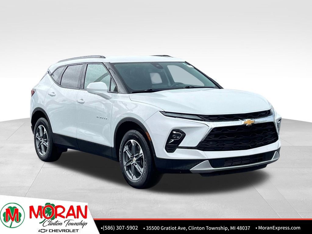 Certified 2024 Chevrolet Blazer LT w/ Convenience Package FWD image 8