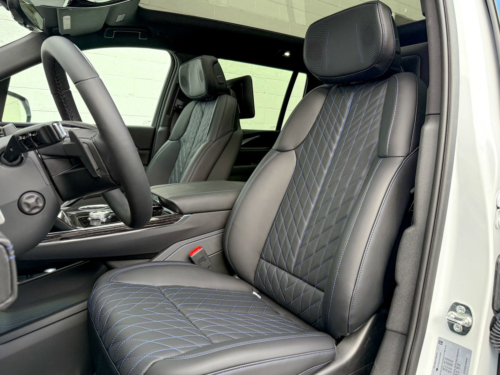 New 2026 Cadillac Escalade IQL Sport 1 w/ LPO, ONYX Package image 13