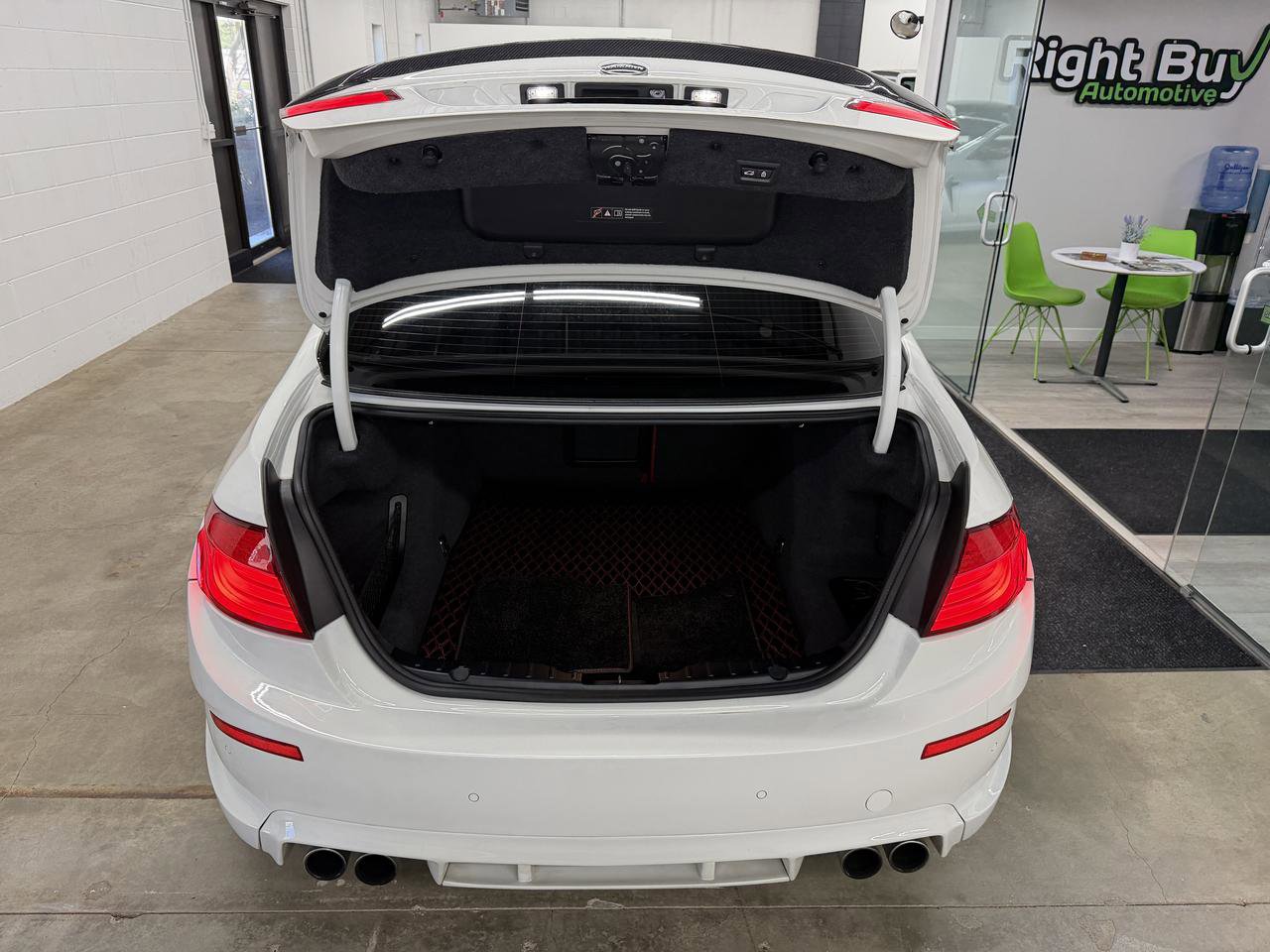 Used 2013 BMW M5 RWD image 16