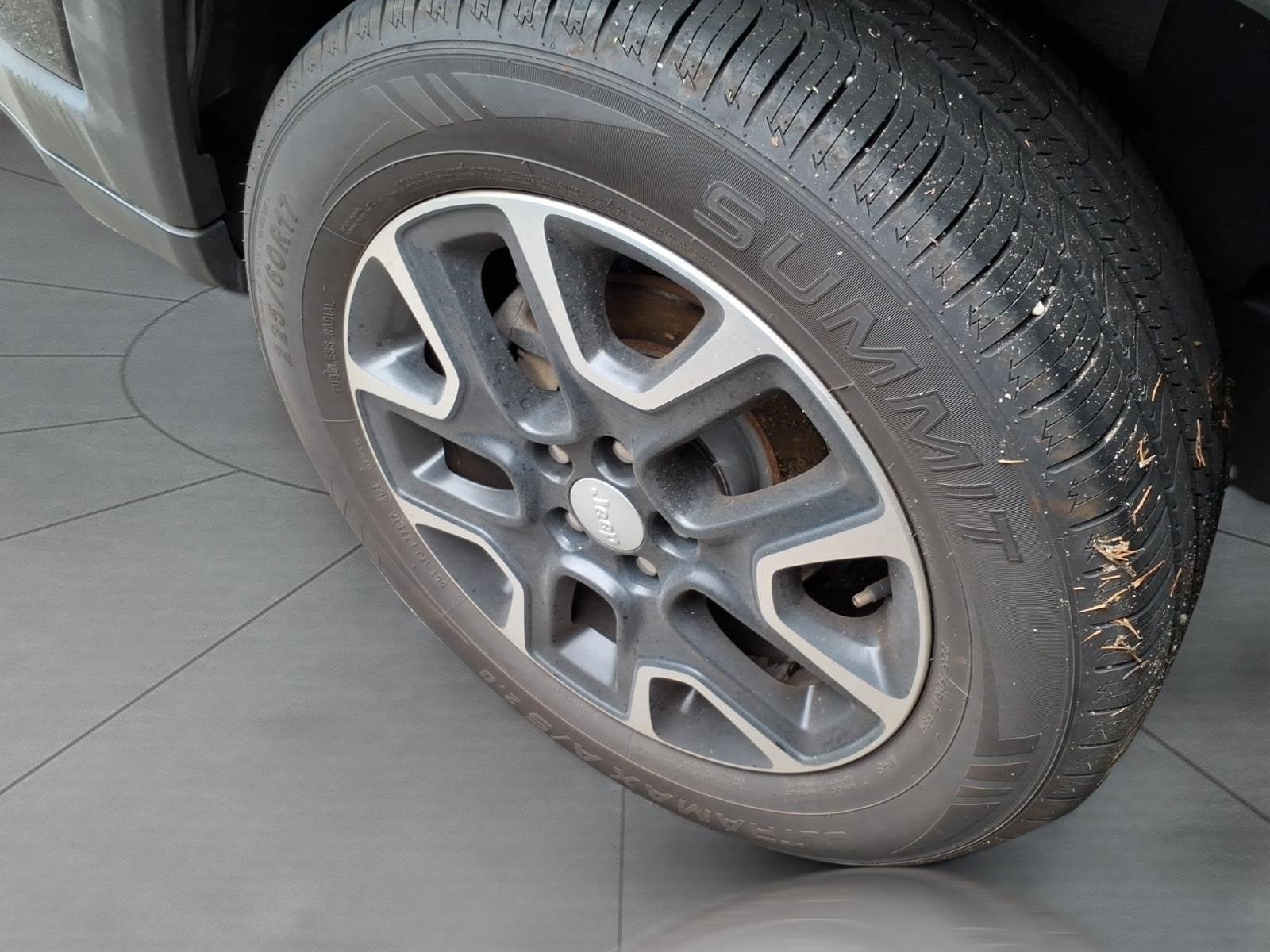 Used 2022 Jeep Compass Latitude AWD/4WD image 6