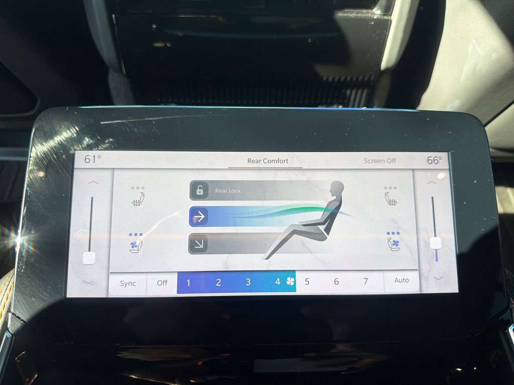 Used 2024 Jeep Grand Wagoneer Series III image 35