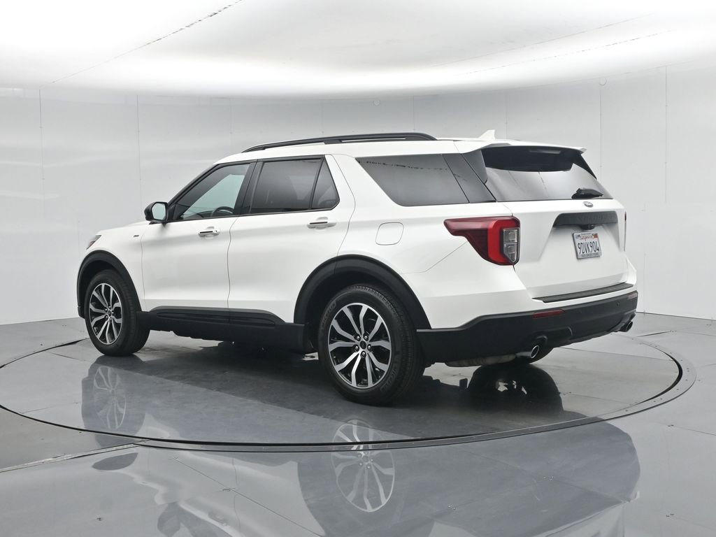 Used 2022 Ford Explorer ST-Line RWD image 7