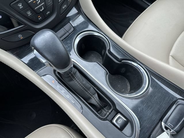 Used 2018 Buick Envision Essence FWD image 23