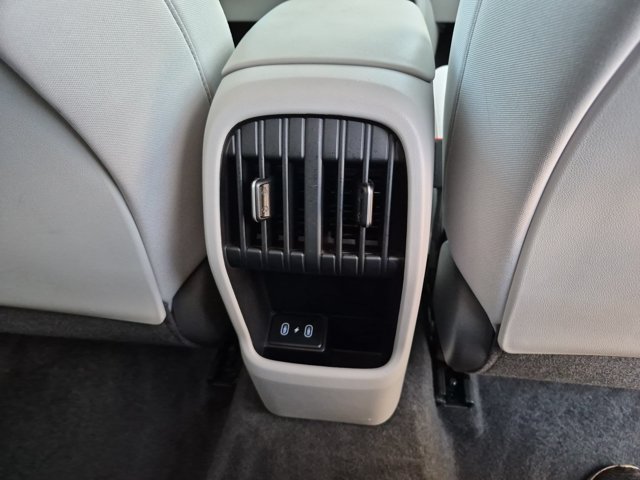 Used 2025 Hyundai Kona SEL FWD image 16