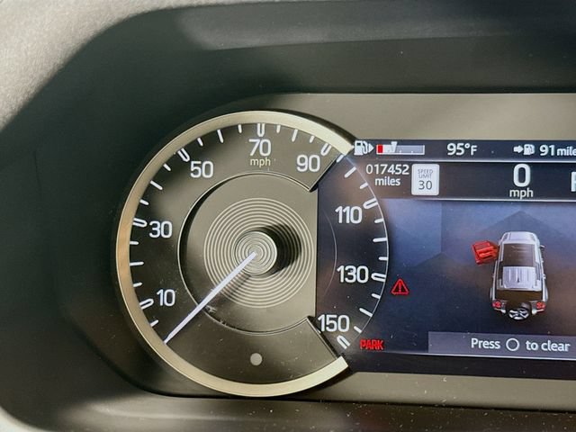 Used 2023 Land Rover Defender 110 SE AWD/4WD image 13