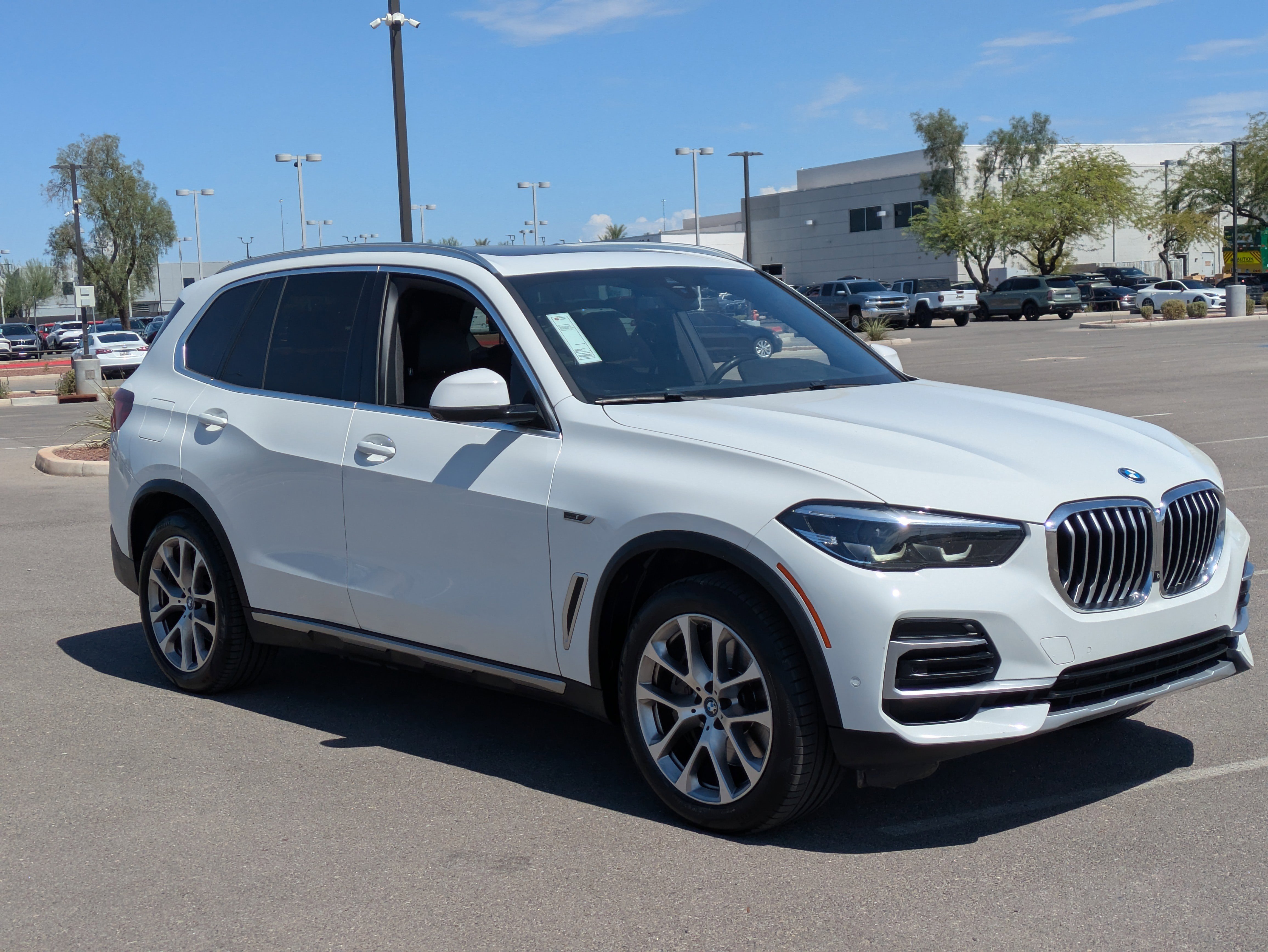 Used 2022 BMW X5 xDrive45e w/ Climate Comfort Package image 7
