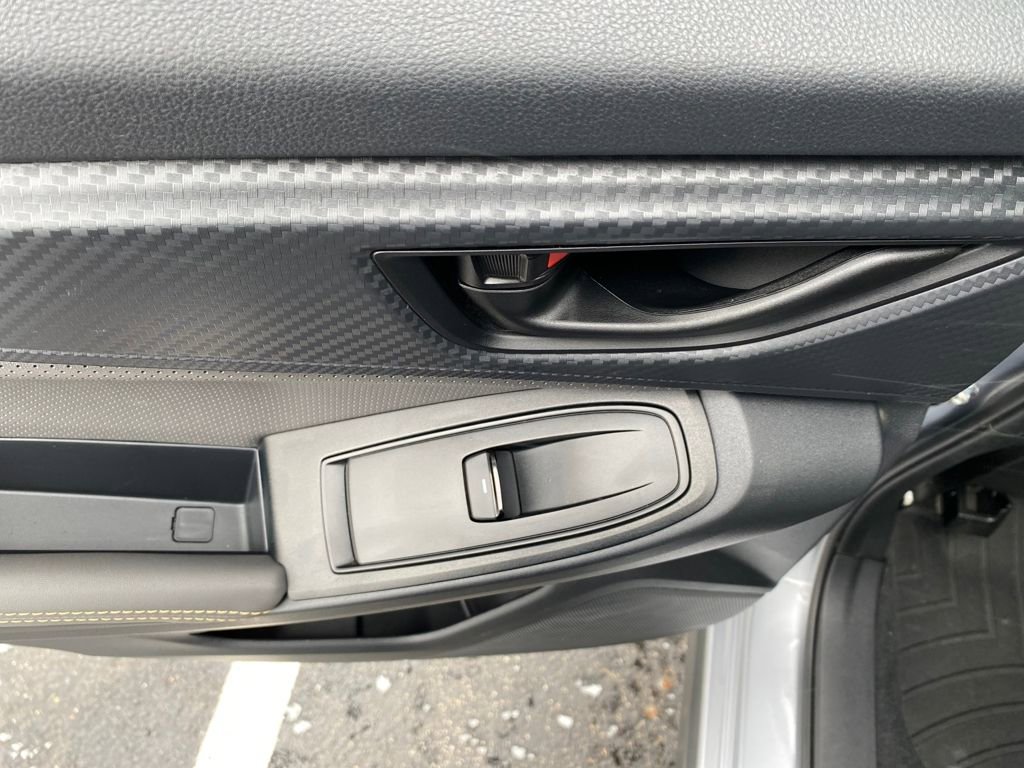 Used 2022 Subaru Crosstrek 2.5i Sport w/ Moonroof Package image 17