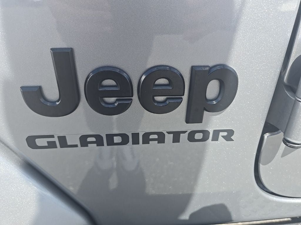 Used 2021 Jeep Gladiator Sport AWD/4WD image 41