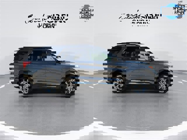 Used 2024 Ford Explorer XLT w/ Equipment Group 202A image 9