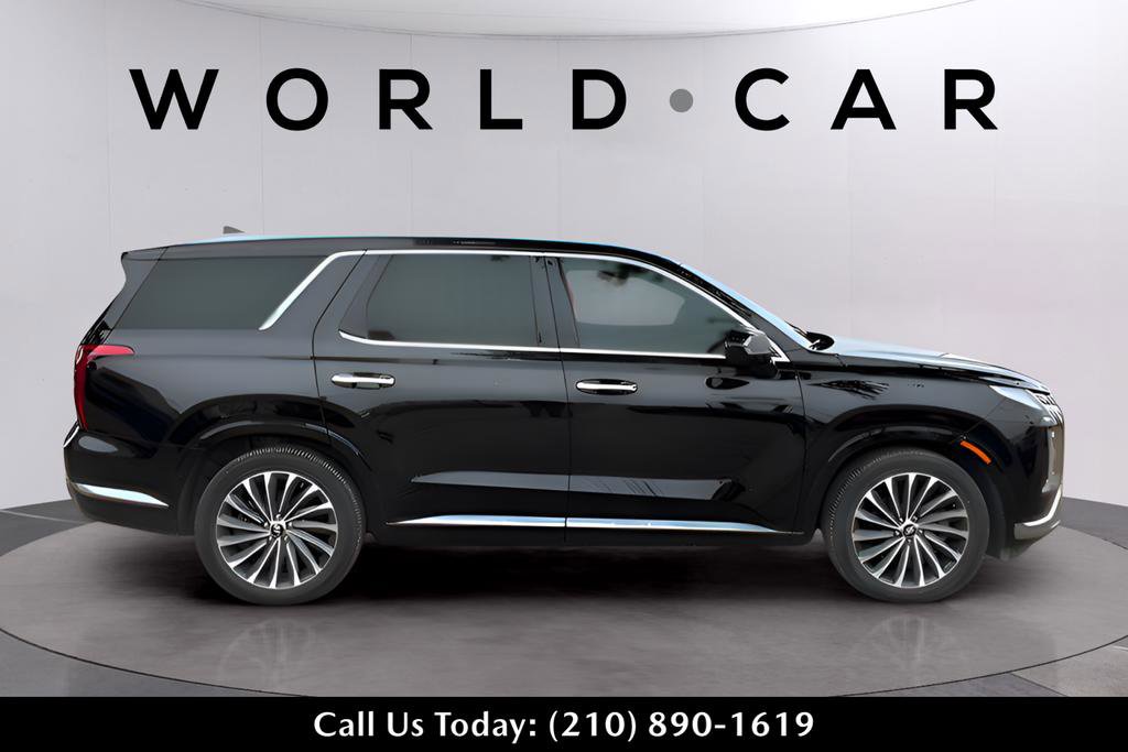 Used 2023 Hyundai Palisade Calligraphy image 16