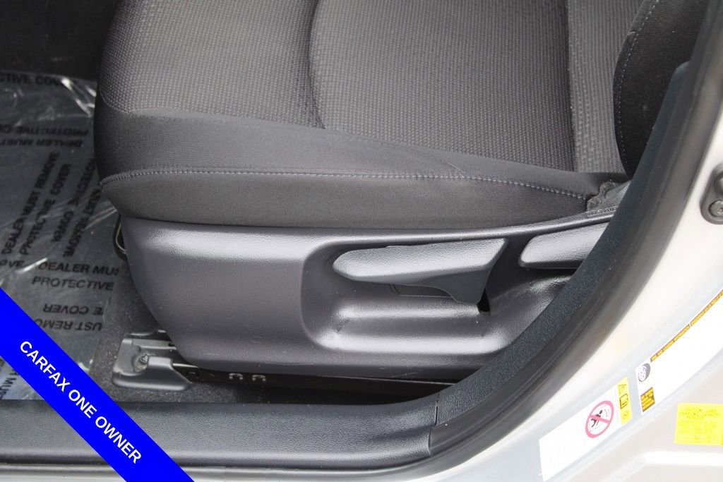 Used 2020 Toyota Prius LE image 17