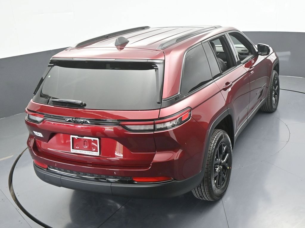 New 2025 Jeep Grand Cherokee Altitude image 44