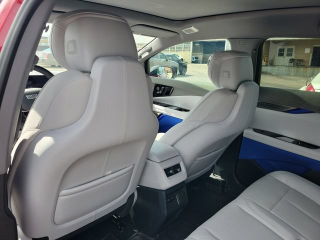 New 2027 Cadillac Optiq Premium Luxury w/ LPO, Floor Liner Package AWD/4WD image 27