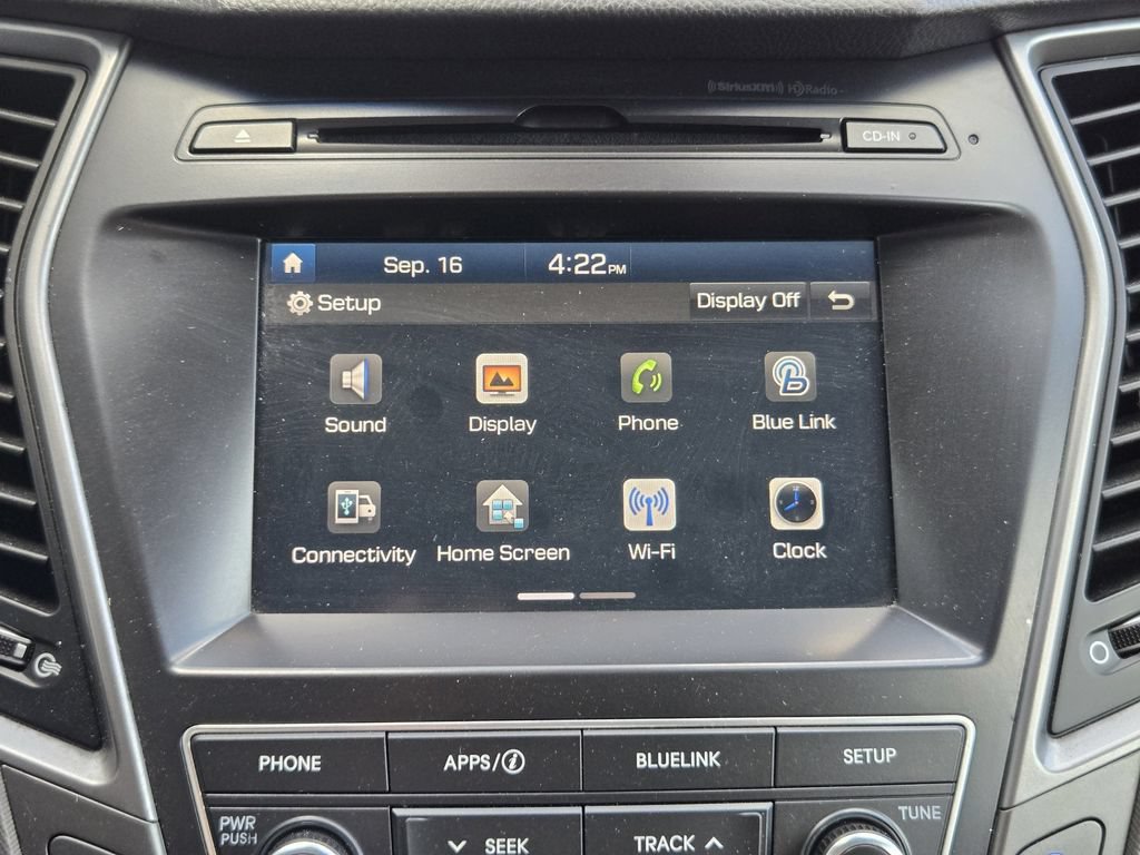 Used 2017 Hyundai Santa Fe SE AWD/4WD image 13