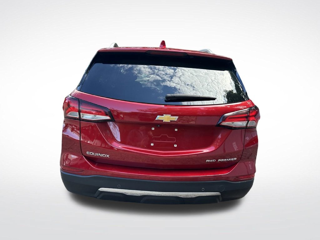 Used 2024 Chevrolet Equinox Premier w/ LPO, Floor Liner Package AWD/4WD image 3