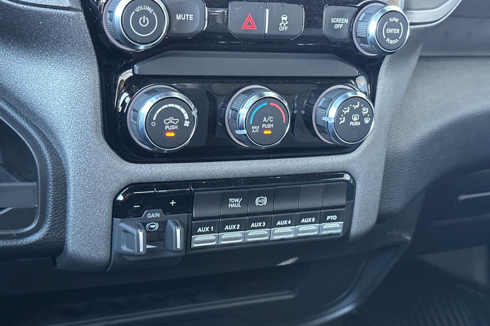 New 2026 RAM 5500 Tradesman w/ Chrome Appearance Group image 17