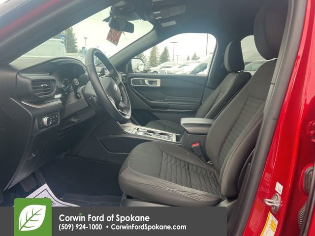 Used 2020 Ford Explorer XLT w/ Comfort Package image 9