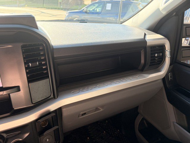 Used 2026 Ford F250 XL w/ XL Chrome Package AWD/4WD image 17