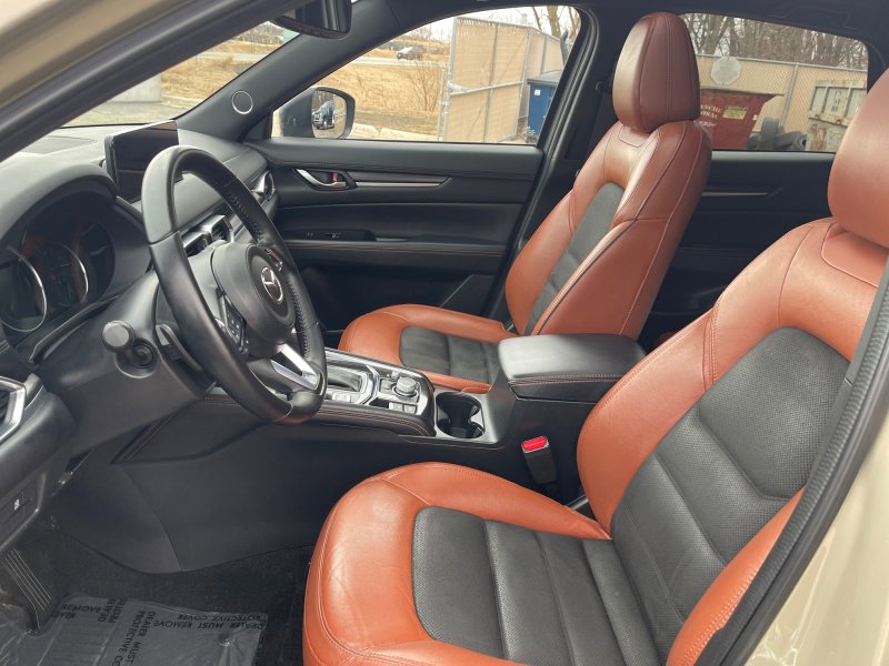 Used 2024 MAZDA CX-5 Carbon Edition AWD/4WD image 9