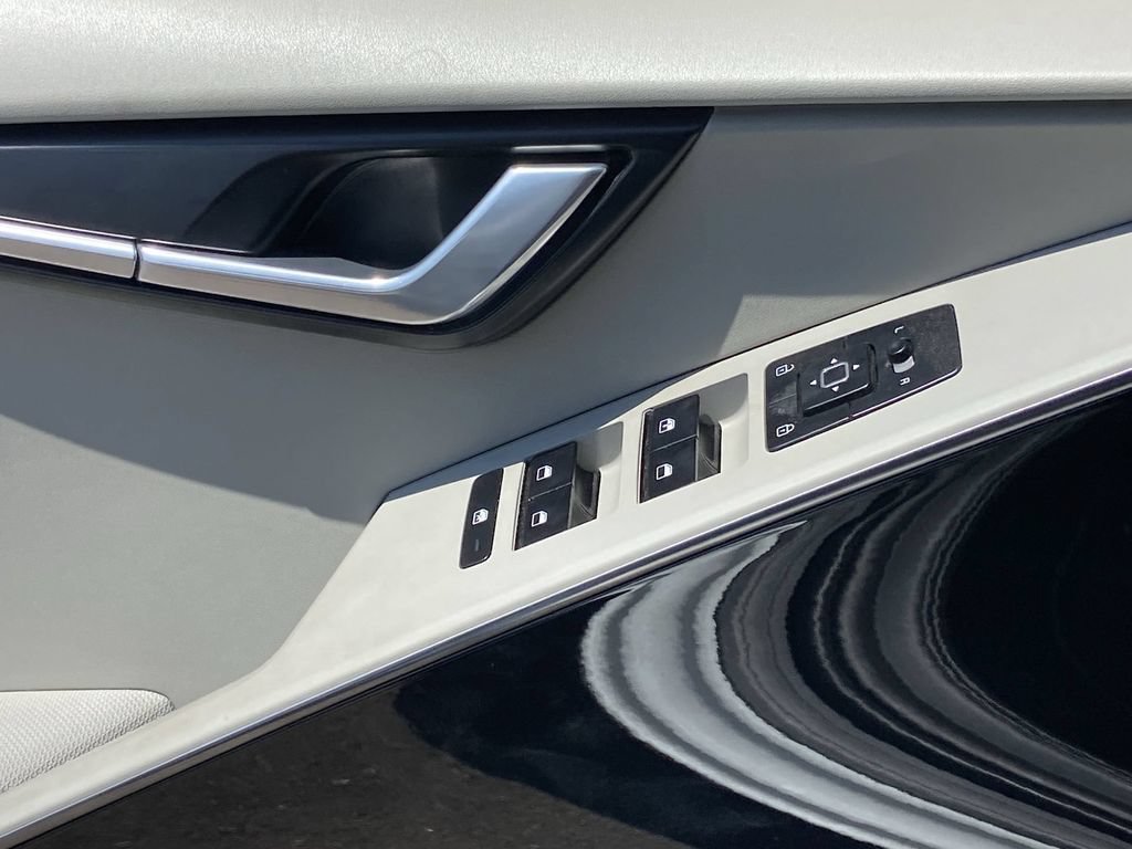 Used 2023 Kia Niro Wind FWD image 19
